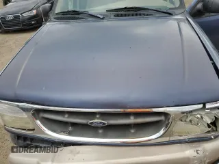 2000 Ford Explorer Eddie Bauer with VIN 1FMZU74E4YZA75510, listed as a Copart auction lot 75601964 with 196,180 mi miles and Salvage title. Bid and sale history available at DreamBid. Image 11.