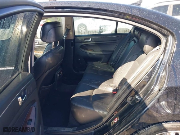 2009 Hyundai Genesis with VIN KMHGC46EX9U054696, listed as a IAAI auction lot 41651327 with 189,184 mi miles. Bid and sale history available at carsss.com. Image 8.
