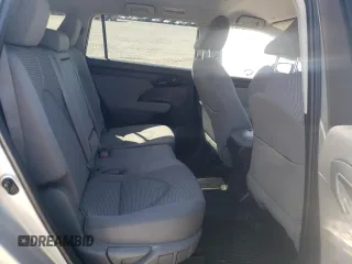2022 Toyota Highlander LE with VIN 5TDZZRAH5NS556038, listed as a Copart auction lot 51363885 with 46,786 mi miles and Salvage title. Bid and sale history available at DreamBid. Image 11.