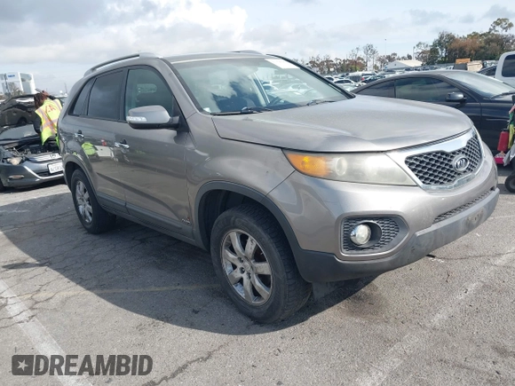 2011 Kia Sorento LX with VIN 5XYKTDA10BG061974, listed as a IAAI auction lot 41924081 with 148,856 mi miles. Bid and sale history available at carsss.com. Image 1.