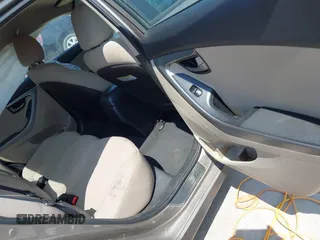 2016 Hyundai Elantra SE z VIN 5NPDH4AE9GH793064, wystawiony jako IAAI lot #42506773 z przebiegiem 112 082 mil mil oraz . Historia ofert i sprzedaży dostępna na DreamBid. Obrazek 8.