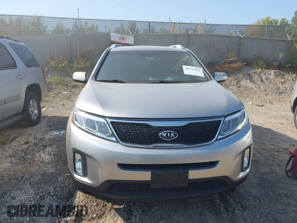2014 Kia Sorento LX with VIN 5XYKTDA7XEG469374, listed as a IAAI auction lot 40531864 with 108,651 mi miles. Bid and sale history available at carsss.com. Image 12.