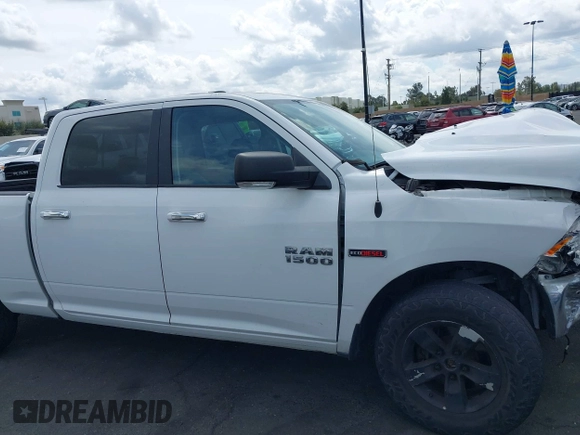 2017 Ram 1500 Big Horn z VIN 1C6RR7TM9HS710347, wystawiony jako IAAI lot #41935809 z przebiegiem 88 745 mil mil oraz . Historia ofert i sprzedaży dostępna na DreamBid. Obrazek 14.