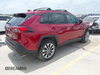 2022 Toyota RAV4 XLE Premium z VIN 2T3C1RFV3NW226182, wystawiony jako IAAI lot #42405020 z przebiegiem 31 813 mil mil oraz . Historia ofert i sprzedaży dostępna na DreamBid. Obrazek 4.