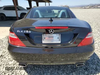 2013 Mercedes-Benz SLK 250 z VIN WDDPK4HA6DF069653, wystawiony jako Copart lot #63466965 z przebiegiem 147 749 mil mil oraz Szkoda całkowita • Salvage title. Historia ofert i sprzedaży dostępna na DreamBid. Obrazek 6.