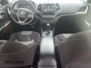 2017 Jeep Cherokee Sport с VIN 1C4PJLAB8HW667758, выставлен на аукционе Copart как лот 56575845 с пробегом 113 408 миль миль и Списание • Salvage title. История ставок и продаж доступна на DreamBid. Изображение 8.