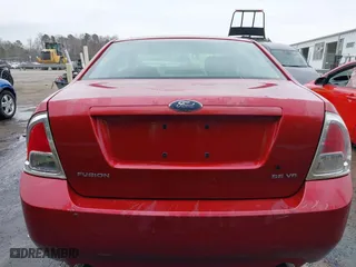 2006 Ford Fusion SE with VIN 3FAFP07156R160801, listed as a IAAI auction lot 41706931 with 220,104 mi miles. Bid and sale history available at carsss.com. Image 16.