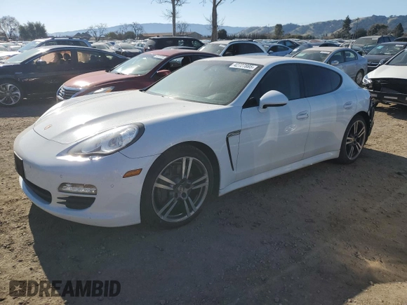 2013 Porsche Panamera z VIN WP0AA2A77DL010893, wystawiony jako Copart lot #42727885 z przebiegiem 143 353 mil mil oraz Szkoda całkowita • Salvage title. Historia ofert i sprzedaży dostępna na DreamBid. Obrazek 1.