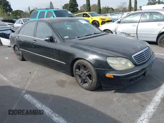 2001 Mercedes-Benz S 320/430/500 with VIN WDBNG70J11A135940, listed as a IAAI auction lot 41402937 with 172,277 mi miles and . Bid and sale history available at carsss.com. Image 1.