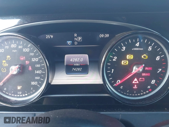2019 Mercedes-Benz E-Class E 300 with VIN WDDZF4JB2KA526498, listed as a IAAI auction lot 40994058 with 74,282 mi miles. Bid and sale history available at carsss.com. Image 7.