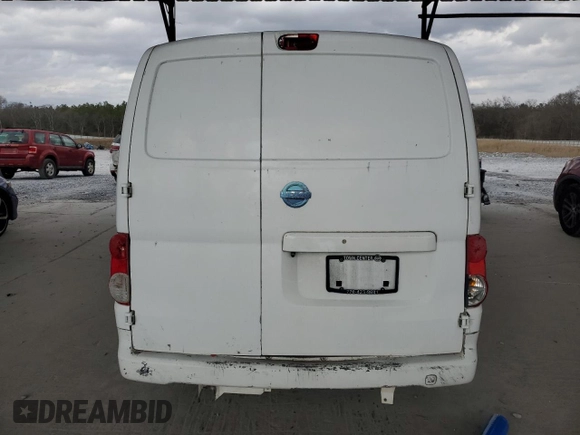 2014 Nissan NV200 SV with VIN 3N6CM0KN7EK695844, listed as a Copart auction lot 47553985 with 216,784 mi miles and Clean title. Bid and sale history available at DreamBid. Image 6.