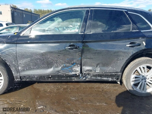 2018 Audi Q5 Prestige with VIN WA1CNAFY0J2116901, listed as a IAAI auction lot 41655193 with 34,959 mi miles. Bid and sale history available at carsss.com. Image 6.