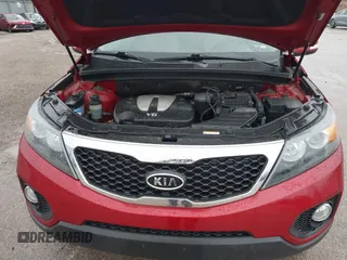 2013 Kia Sorento EX with VIN 5XYKUDA20DG311738, listed as a IAAI auction lot 41943988 with 165,820 mi miles. Bid and sale history available at carsss.com. Image 10.
