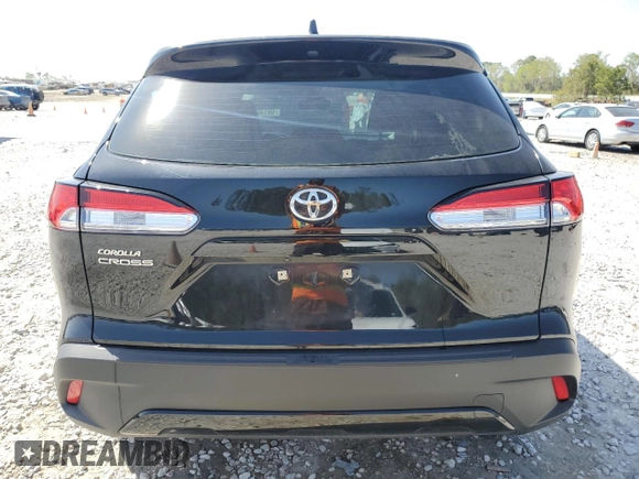 2022 Toyota Corolla Cross L with VIN 7MUAAAAG5NV033542, listed as a Copart auction lot 50146015 with 43,540 mi miles and Clean title. Bid and sale history available at DreamBid. Image 6.