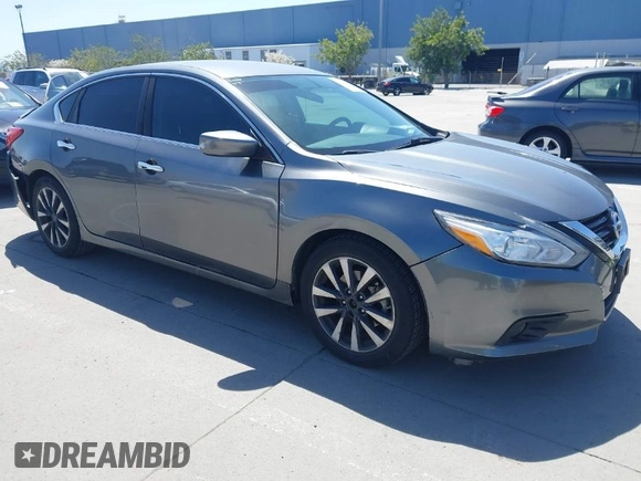 2017 Nissan Altima S z VIN 1N4AL3AP4HC271765, wystawiony jako IAAI lot #41968905 z przebiegiem 106 621 mil mil oraz . Historia ofert i sprzedaży dostępna na DreamBid. Obrazek 1.