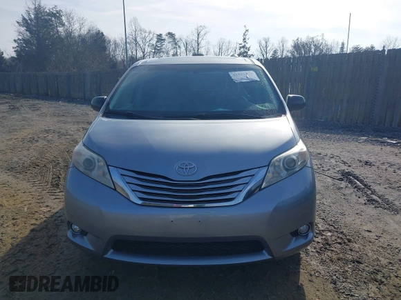 2011 Toyota Sienna XLE with VIN 5TDDK3DC0BS012604, listed as a IAAI auction lot 41533173 with 174,779 mi miles. Bid and sale history available at carsss.com. Image 12.