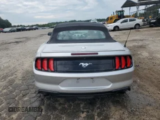 2019 Ford Mustang EcoBoost z VIN 1FATP8UH6K5162511, wystawiony jako Copart lot #62130385 z przebiegiem 115 537 mil mil oraz Szkoda całkowita • Salvage title. Historia ofert i sprzedaży dostępna na DreamBid. Obrazek 6.