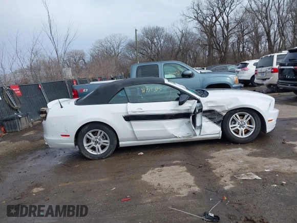 2014 Ford Mustang V6 with VIN 1ZVBP8EM0E5205646, listed as a IAAI auction lot 41716395 with 109,451 mi miles. Bid and sale history available at carsss.com. Image 13.