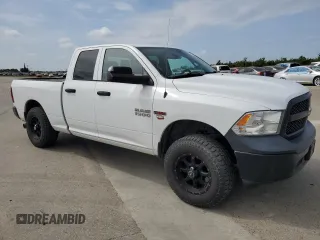 2015 Ram 1500 Tradesman z VIN 1C6RR7FMXFS662303, wystawiony jako Copart lot #53361705 z przebiegiem 137 807 mil mil oraz Szkoda całkowita • Salvage title. Historia ofert i sprzedaży dostępna na DreamBid. Obrazek 4.