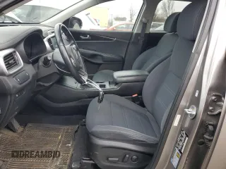 2017 Kia Sorento LX with VIN 5XYPG4A30HG192424, listed as a Copart auction lot 46700925 with 86,244 mi miles and Clean Title. Bid and sale history available at carsss.com. Image 7.
