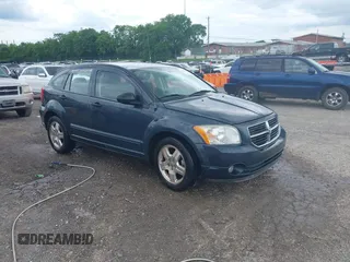 2007 Dodge Caliber SXT z VIN 1B3HB48B17D367875, wystawiony jako IAAI lot #42372746 z przebiegiem 125 519 mil mil oraz . Historia ofert i sprzedaży dostępna na DreamBid. Obrazek 1.