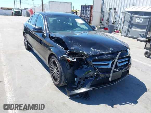 2021 Mercedes-Benz C 300 z VIN W1KWF8DB6MR614108, wystawiony jako IAAI lot #42227025 z przebiegiem 44 481 mil mil oraz . Historia ofert i sprzedaży dostępna na DreamBid. Obrazek 6.
