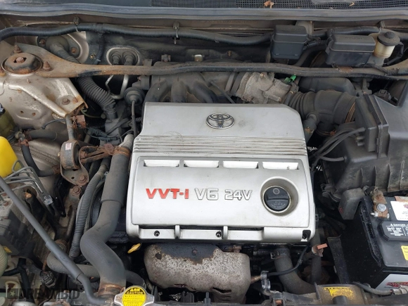 2004 Toyota Highlander with VIN JTEEP21A540014420, listed as a IAAI auction lot 41800588 with 292,532 mi miles. Bid and sale history available at carsss.com. Image 10.