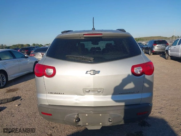 2010 Chevrolet Traverse LT w/1LT with VIN 1GNLRFED8AS124001, listed as a IAAI auction lot 41784279 with 193,680 mi miles. Bid and sale history available at carsss.com. Image 16.