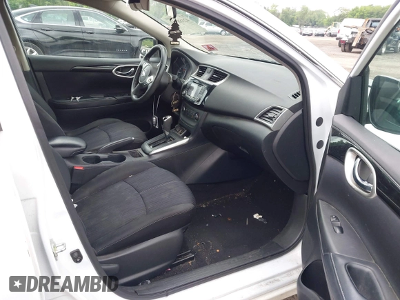 2017 Nissan Sentra S z VIN 3N1AB7AP7HY409457, wystawiony jako IAAI lot #42388313 z przebiegiem 126 553 mil mil oraz . Historia ofert i sprzedaży dostępna na DreamBid. Obrazek 5.