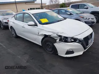 2019 Nissan Altima S with VIN 1N4BL4BV2KC227147, listed as a IAAI auction lot 41902761 with 98,810 mi miles and . Bid and sale history available at carsss.com. Image 1.