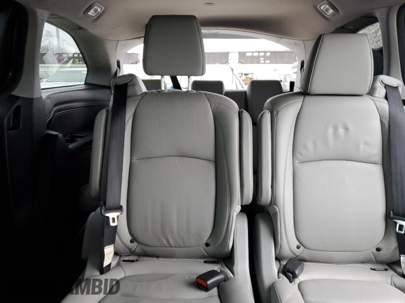 2018 Honda Odyssey EX-L with VIN 5FNRL6H78JB091153, listed as a Copart auction lot 52743715 with 69,849 mi miles and Salvage Title. Bid and sale history available at DreamBid. Image 10.