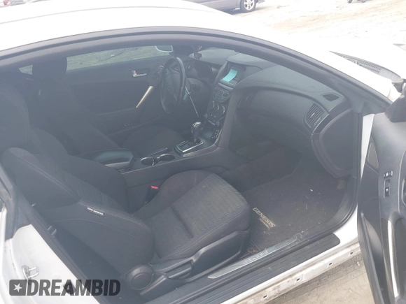 2016 Hyundai Genesis Coupe 3.8L Base with VIN KMHHT6KJ1GU134260, listed as a IAAI auction lot 41948319 with 154,259 mi miles. Bid and sale history available at carsss.com. Image 5.