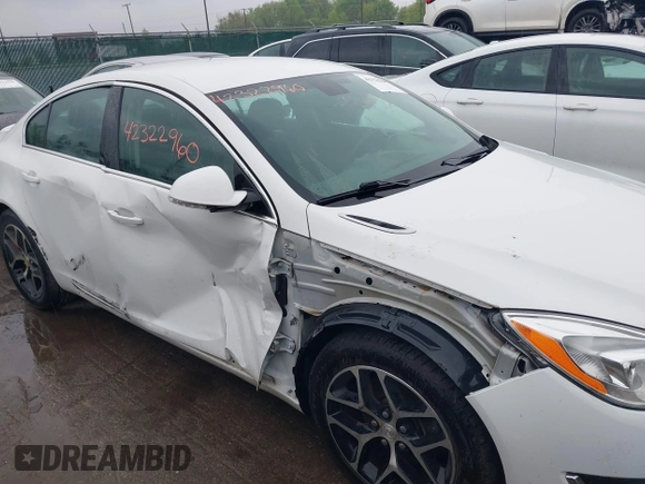 2017 Buick Regal Sport Touring z VIN 2G4GL5EX8H9103530, wystawiony jako IAAI lot #42322960 z przebiegiem 164 508 mil mil oraz . Historia ofert i sprzedaży dostępna na DreamBid. Obrazek 6.