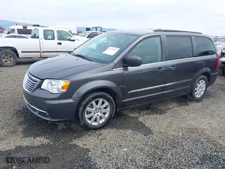 2016 Chrysler Town & Country Touring with VIN 2C4RC1BG2GR292393, listed as a IAAI auction lot 41771077 with 112,265 mi miles. Bid and sale history available at carsss.com. Image 17.