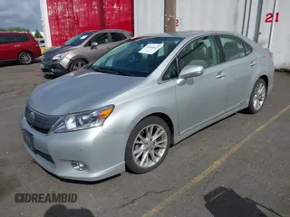 2010 Lexus HS 250h with VIN JTHBB1BA7A2007191, listed as a IAAI auction lot 42068847 with 213,323 mi miles. Bid and sale history available at carsss.com. Image 18.