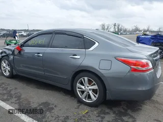 2015 Nissan Altima SV z VIN 1N4AL3APXFC950355, wystawiony jako IAAI lot #41956901 z przebiegiem 85 983 mil mil oraz . Historia ofert i sprzedaży dostępna na DreamBid. Obrazek 18.
