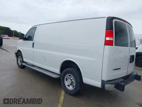 2021 Chevrolet Express Cargo with VIN 1GCWGAFP2M1204749, listed as a IAAI auction lot 42672844 with 57,795 mi miles and . Bid and sale history available at DreamBid. Image 3.