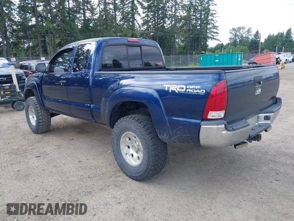 2005 Toyota Tacoma z VIN 5TEUU42NX5Z071204, wystawiony jako IAAI lot #42375147 z przebiegiem 196 158 mil mil oraz . Historia ofert i sprzedaży dostępna na DreamBid. Obrazek 3.