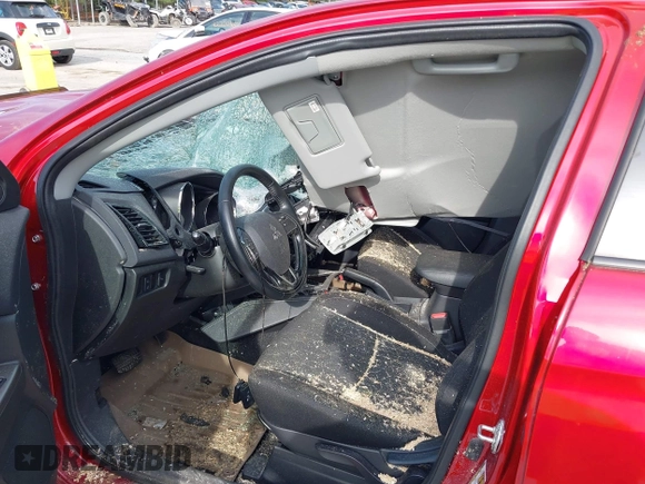 2021 Mitsubishi Outlander ES z VIN JA4ARUAU5MU007604, wystawiony jako IAAI lot #42241086 z przebiegiem 471 mil mil oraz . Historia ofert i sprzedaży dostępna na DreamBid. Obrazek 5.