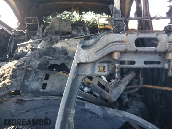 2019 Kia Sorento LX z VIN 5XYPG4A5XKG490455, wystawiony jako Copart lot #57693815 z przebiegiem Nie podano mil oraz Nie do naprawy • Non repairable. Historia ofert i sprzedaży dostępna na DreamBid. Obrazek 10.