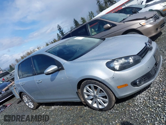 2013 Volkswagen Golf TDI z VIN WVWDM7AJ5DW083014, wystawiony jako IAAI lot #41923434 z przebiegiem 180 288 mil mil oraz . Historia ofert i sprzedaży dostępna na DreamBid. Obrazek 14.