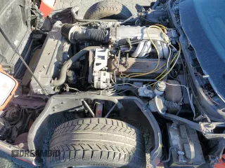 1987 Chevrolet Corvette z VIN 1G1YY218XH5127681, wystawiony jako Copart lot #48385115 z przebiegiem 167 449 mil mil oraz Czysty tytuł • Clean title. Historia ofert i sprzedaży dostępna na DreamBid. Obrazek 11.