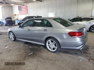 2014 Mercedes-Benz E 350 Luxury with VIN WDDHF8JB5EB059479, listed as a Copart auction lot 61972935 with 262,964 mi miles and Clean title. Bid and sale history available at DreamBid. Image 2.