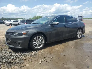 2018 Chevrolet Malibu LT z VIN 1G1ZD5ST5JF183435, wystawiony jako Copart lot #55271405 z przebiegiem 210 448 mil mil oraz Czysty tytuł • Clean title. Historia ofert i sprzedaży dostępna na DreamBid. Obrazek 1.