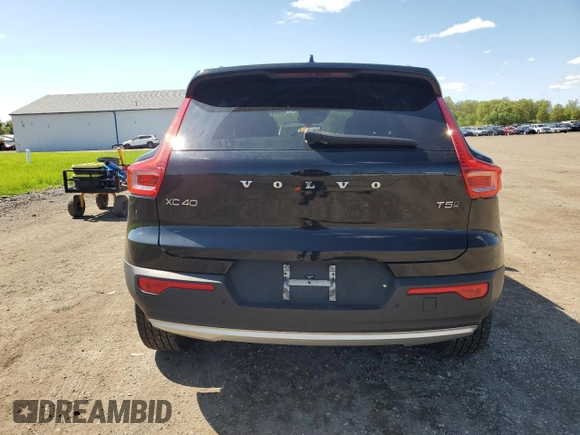 2019 Volvo XC40 Momentum z VIN YV4162XZ3K2009069, wystawiony jako Copart lot #56486375 z przebiegiem 89 718 mil mil oraz Szkoda całkowita • Salvage title. Historia ofert i sprzedaży dostępna na DreamBid. Obrazek 6.