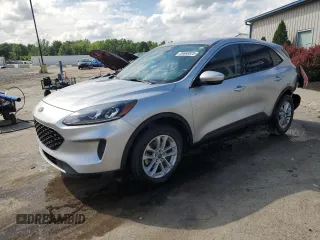 2020 Ford Escape SE with VIN 1FMCU0G69LUC28812, listed as a Copart auction lot 59668925 with 63,182 mi miles and Salvage title. Bid and sale history available at DreamBid. Image 1.