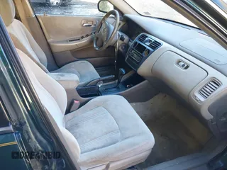 2000 Honda Accord EX z VIN 1HGCG6674YA149566, wystawiony jako IAAI lot #41368271 z przebiegiem 262 505 mil mil oraz . Historia ofert i sprzedaży dostępna na DreamBid. Obrazek 5.