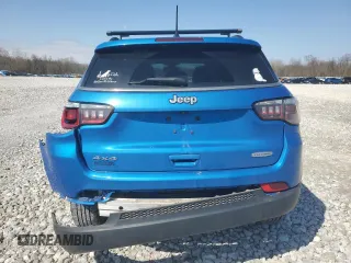 2017 Jeep Compass Latitude with VIN 3C4NJDBB6HT688786, listed as a Copart auction lot 52311265 with 89,282 mi miles and Salvage Title. Bid and sale history available at carsss.com. Image 6.
