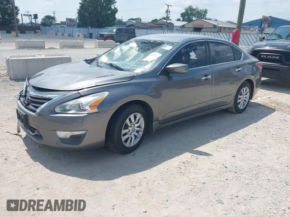 2015 Nissan Altima 2.5 S with VIN 1N4AL3AP1FC454621, listed as a IAAI auction lot 40069022 with 84,296 mi miles. Bid and sale history available at carsss.com. Image 2.