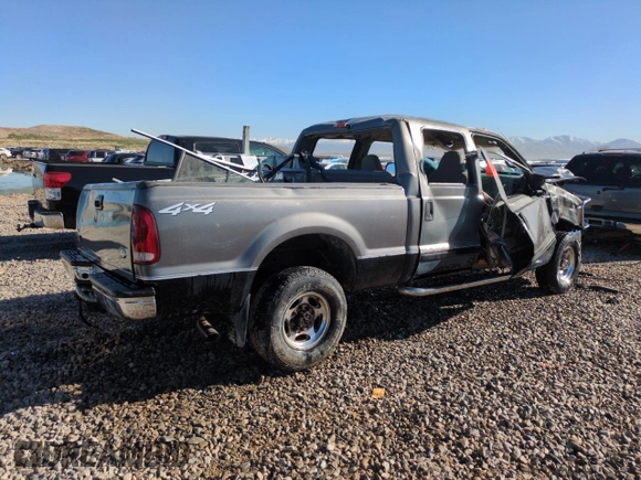 2002 Ford F-250 XL z VIN 1FTNW21F72EA24675, wystawiony jako Copart lot #50554575 z przebiegiem Nie podano mil oraz Nie do naprawy • Non repairable. Historia ofert i sprzedaży dostępna na DreamBid. Obrazek 3.
